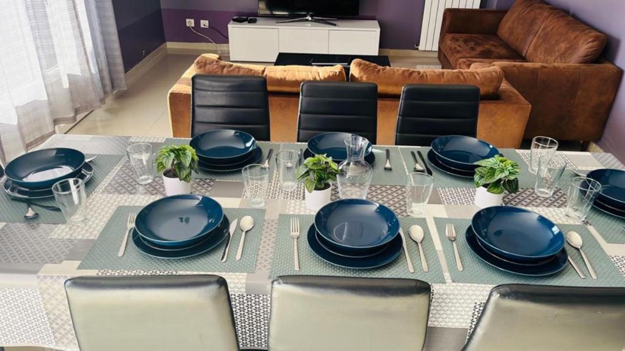 100M2 2 Chambres 8 Personnes - Grand Parking Et Terrasse Privee - Proche Cdg-Parc Expositions-Paris-Asterix-Disney 빌팽트 외부 사진